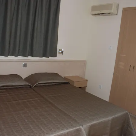 Christabelle 4* Aya Napa