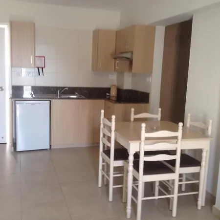 Hotel apartamentowy Christabelle Ajia Napa