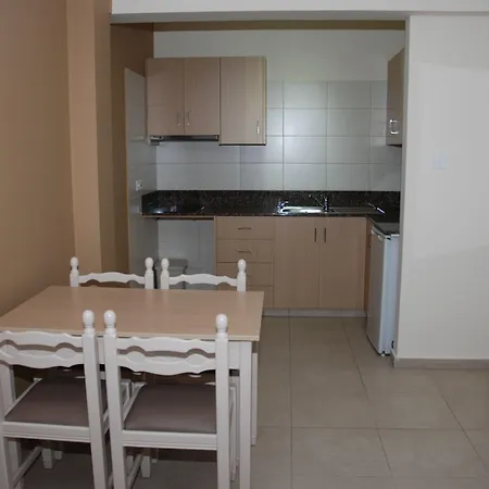 Hotel apartamentowy Christabelle