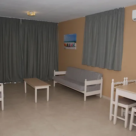 Christabelle Hotel apartamentowy Ajia Napa