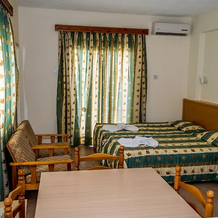 Aparthotel Christabelle 3*