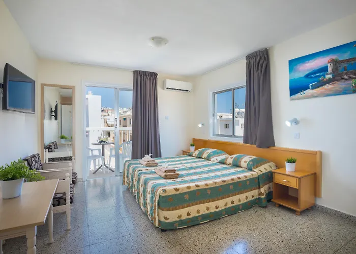 Apartmanhotel Christabelle 4*