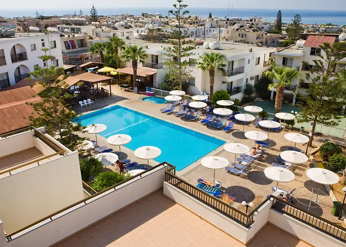 Christabelle Apartmanhotel Ajía Nápa